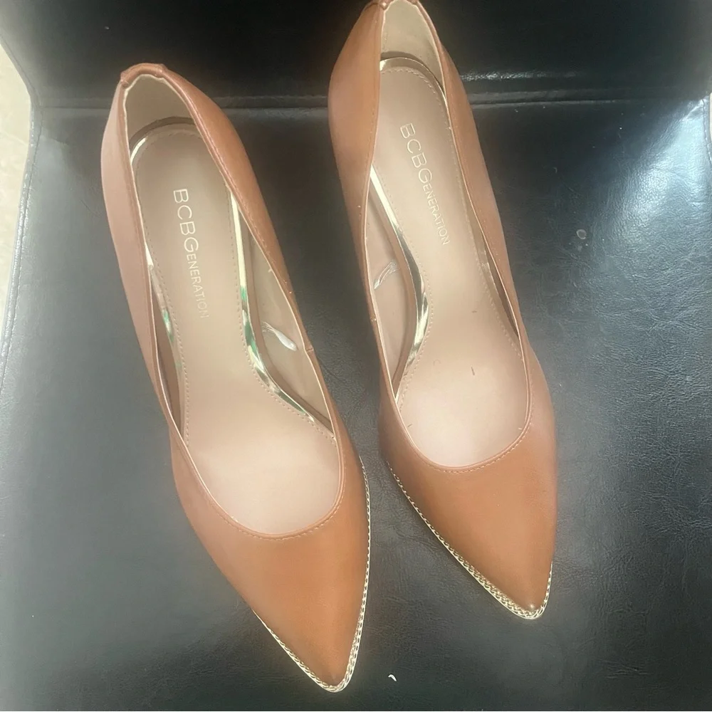 BCBGeneration Pumps - Picture 3 of 7